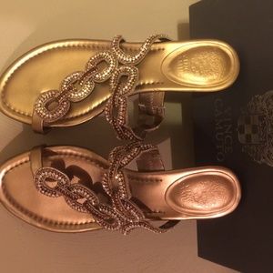 VINCE CAMUTO SANDALS
